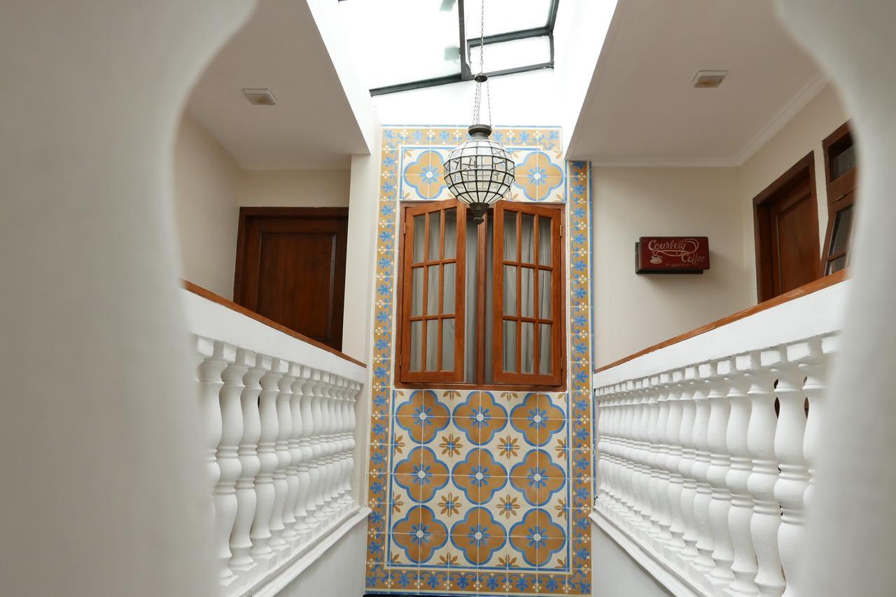 Ciwulan 36 Guest House Bandung Eksteriør bilde