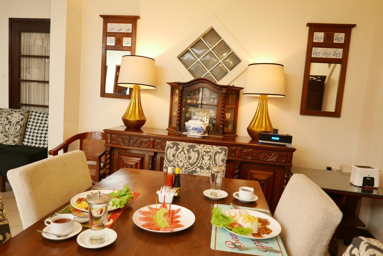 Ciwulan 36 Guest House Bandung Eksteriør bilde