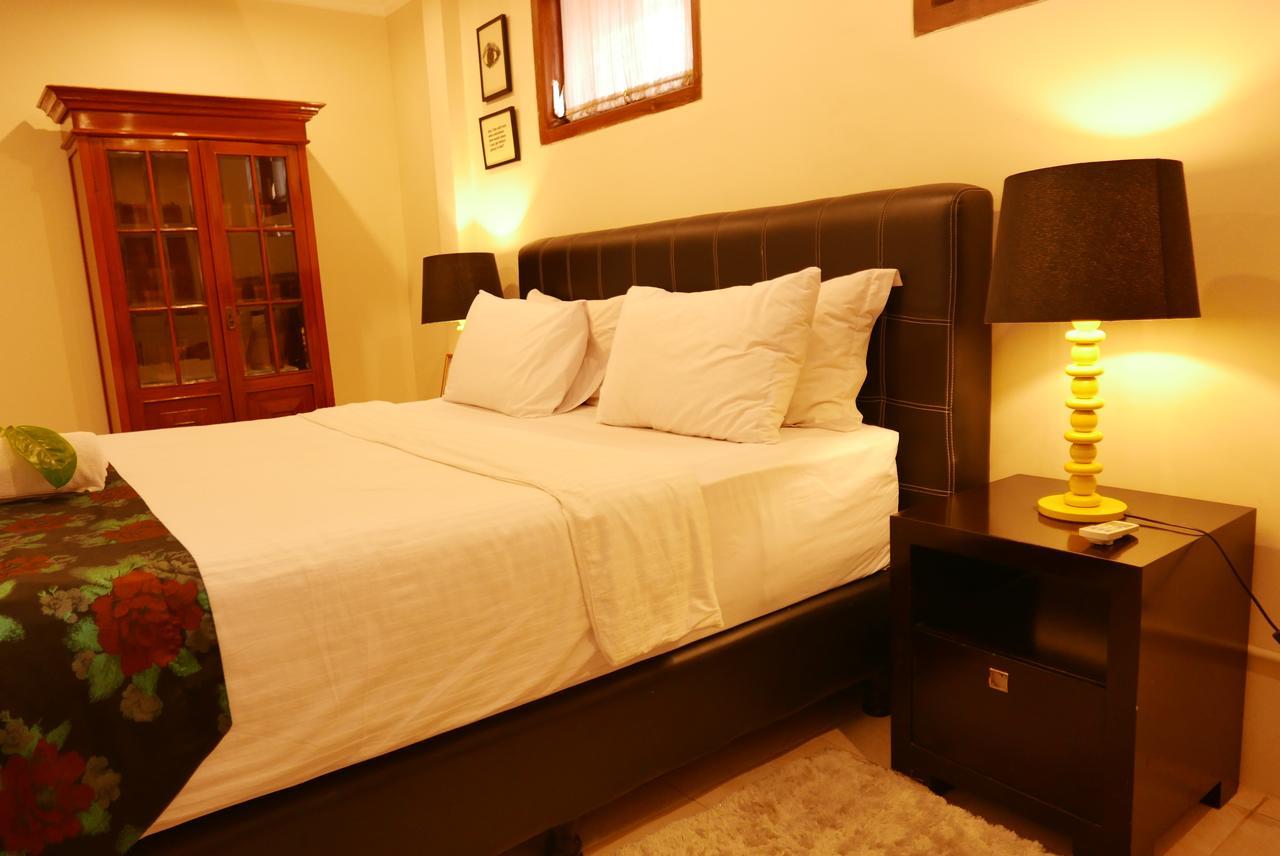 Ciwulan 36 Guest House Bandung Eksteriør bilde