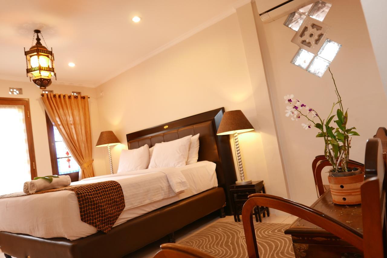Ciwulan 36 Guest House Bandung Eksteriør bilde