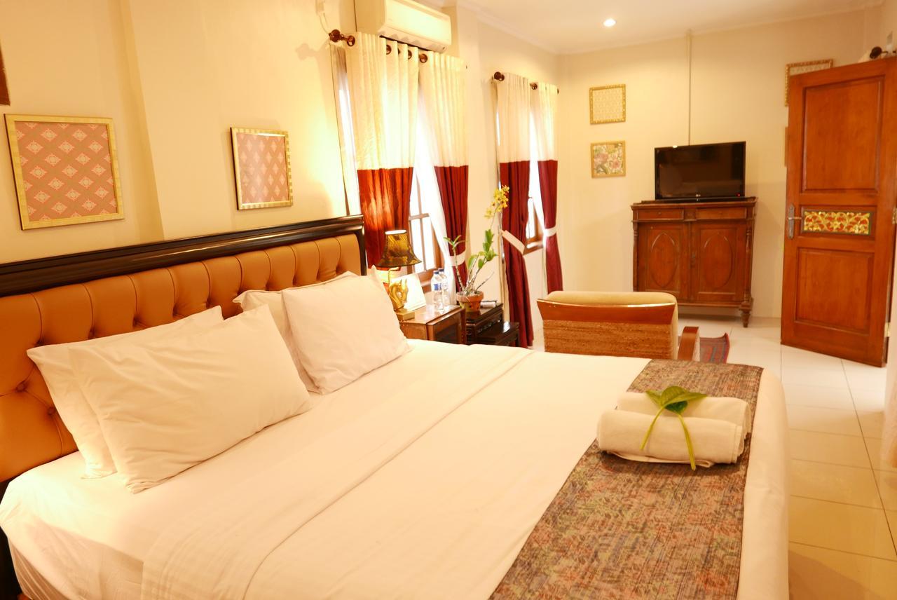 Ciwulan 36 Guest House Bandung Eksteriør bilde